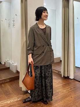 「アイテム（その他アウター）」を使った、久木 美音さん（レディース・157cm）の秋コーディネート