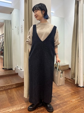 「アイテム（腕時計）」を使った、久木 美音さん（レディース・157cm）の冬コーディネート