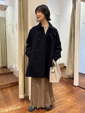 「アイテム（サンダル）」を使った、久木 美音さん（レディース・157cm）の秋コーディネート