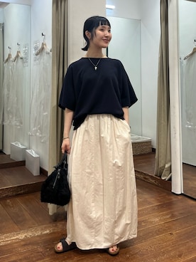 「POMTATA（ポンタタ）のPOMTATA　OTIS envan tote S（ハンドバッグ）」を使った、久木 美音さん（レディース・157cm）の夏コーディネート