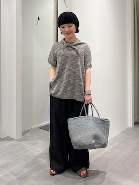 「かぐれ（カグレ）のリネンコットンスカーフニット（ニット/セーター、ブラック系）」を使った、久木 美音さん（レディース・157cm）の春コーディネート