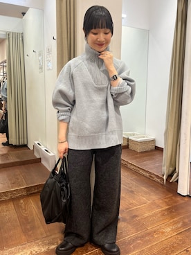 「アイテム（アナログ腕時計）」を使った、久木 美音さん（レディース・157cm）の秋コーディネート