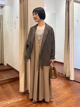 「かぐれ（カグレ）のアイテム」を使った、久木 美音さん（レディース・157cm）の春コーディネート