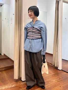 「かぐれ（カグレ）のアイテム」を使った、久木 美音さん（レディース・157cm）の春コーディネート