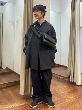 「アイテム（ピーコート）」を使った、久木 美音さん（レディース・157cm）の冬コーディネート