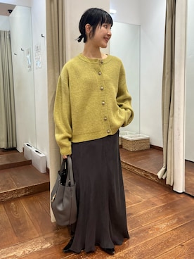 「URBAN RESEARCH DOORS WOMENS」｜「アイテム（パンプス）」を使った、久木 美音さん（レディース・157cm）の秋コーディネート