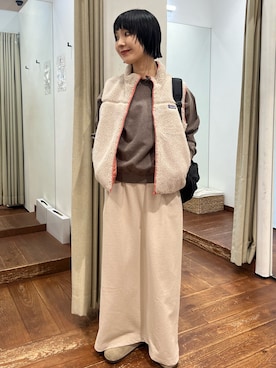 「アイテム（バックパック/リュック）」を使った、久木 美音さん（レディース・157cm）の秋コーディネート
