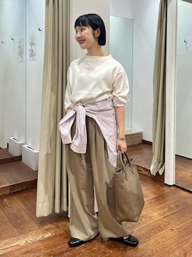 「URBAN RESEARCH（アーバンリサーチ）のアイテム」を使った、久木 美音さん（レディース・157cm）の秋コーディネート