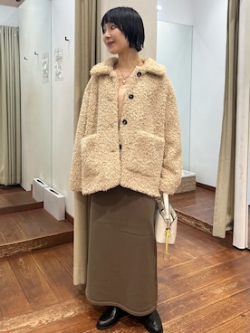 「アイテム（その他アウター）」を使った、久木 美音さん（レディース・157cm）の秋コーディネート