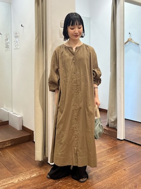 「かぐれ」｜「アイテム（ワンピース/ドレス）」を使った、久木 美音さん（レディース・157cm）の秋コーディネート