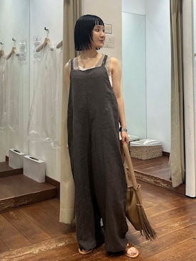 「かぐれ（カグレ）のアイテム（サロペット/オーバーオール）」を使った、久木 美音さん（レディース・157cm）の夏コーディネート