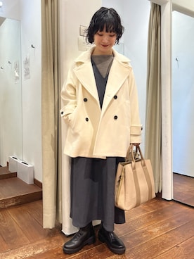 「Pコート」｜「アイテム（ジャケット/アウター）」を使った、久木 美音さん（レディース・157cm）の冬コーディネート