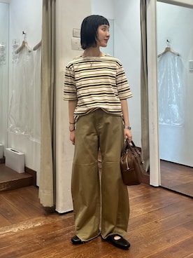 「アイテム（ボストンバッグ）」を使った、久木美音さん（レディース・157cm）の夏コーディネート