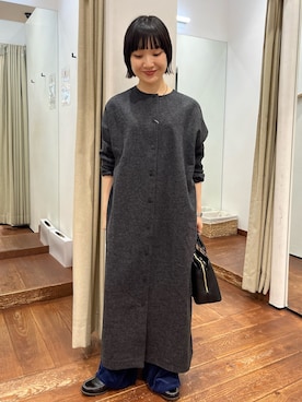 「アイテム（アナログ腕時計）」を使った、久木 美音さん（レディース・157cm）の秋コーディネート