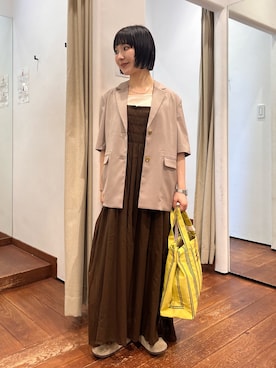 「URBAN RESEARCH DOORS（アーバンリサーチドアーズ）のBIRKENSTOCK　BOSTON LEVE（その他シューズ、ベージュ系）」を使った、久木 美音さん（レディース・157cm）の春コーディネート