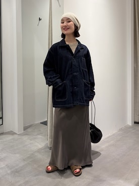 「かぐれ（カグレ）のリネン半袖クルーネックニット（ニット/セーター、ベージュ系）」を使った、久木 美音さん（レディース・157cm）の秋コーディネート