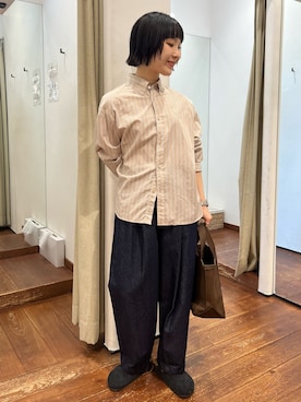 「ORCIVAL（オーシバル）のORCIVAL　TOTE BAG SMALL（トートバッグ）」を使った、久木 美音さん（レディース・157cm）の秋コーディネート