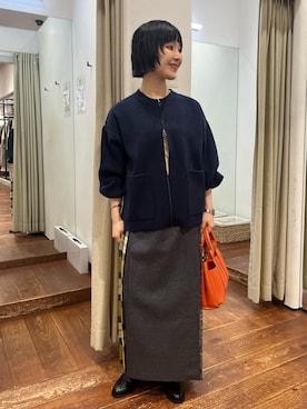 「アイテム（腕時計）」を使った、久木 美音さん（レディース・157cm）の秋コーディネート