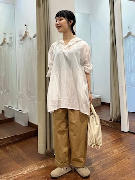 「SMELLY（スメリー）のアイテム（ピアス（両耳用））」を使った、久木 美音さん（レディース・157cm）の夏コーディネート