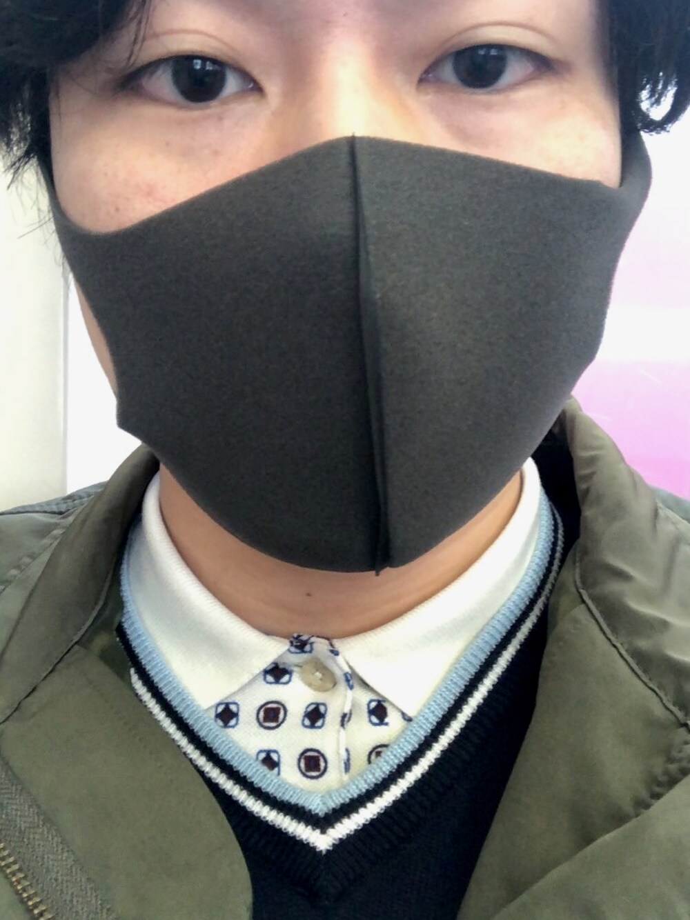 「fredperry」｜「FRED PERRYのアイテム（ポロシャツ、ホワイト系）」を使った、かいさん（メンズ・181cm）の冬コーディネートの1枚目の写真