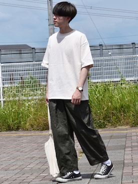 「TUTTU（トゥトゥ）のアイテム（Tシャツ/カットソー）」を使った、おだまや  さん（メンズ・171cm）の夏コーディネート