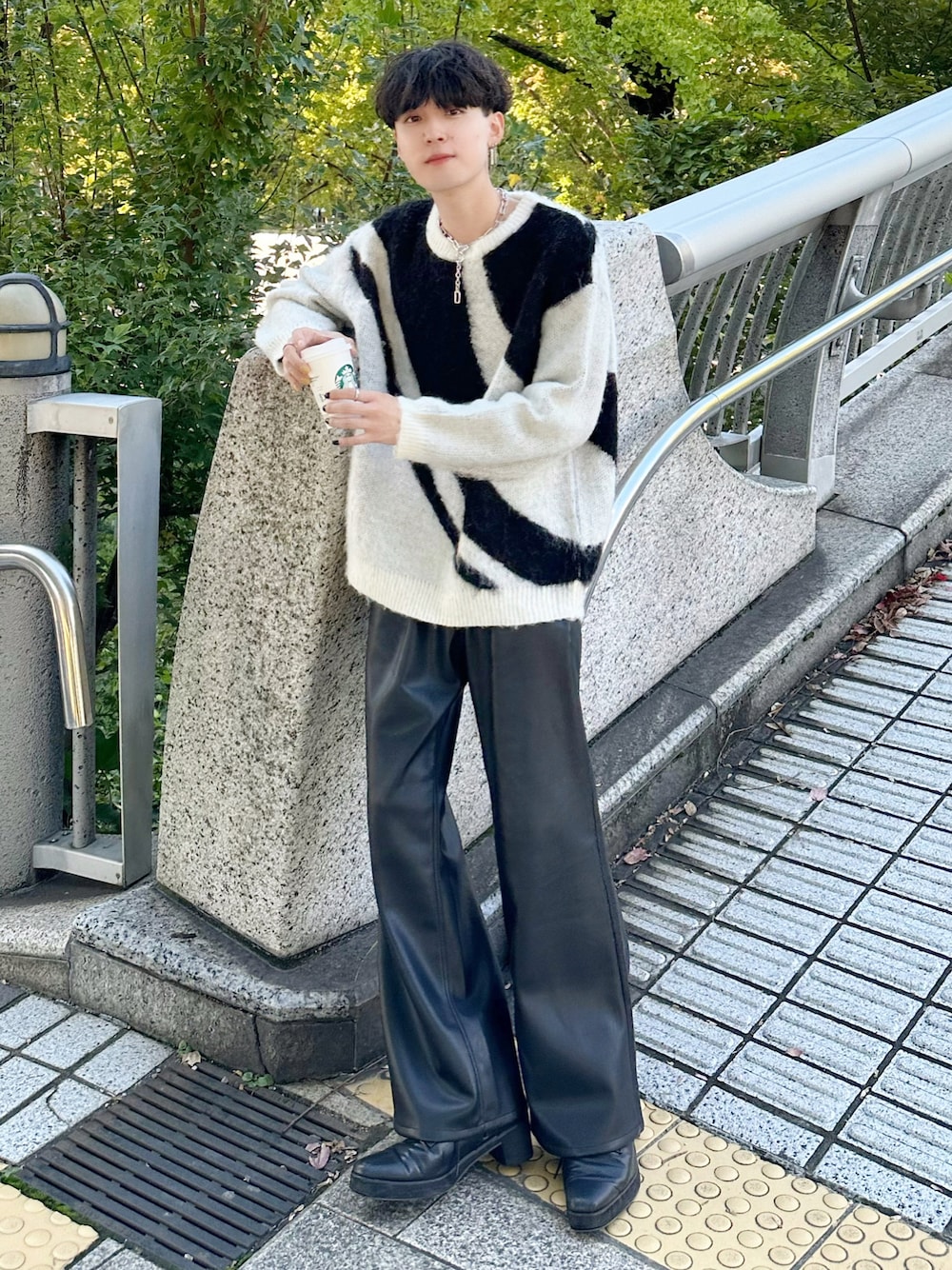 おだまや ｜Mr.Creapeのトップスを使ったコーディネート - WEAR