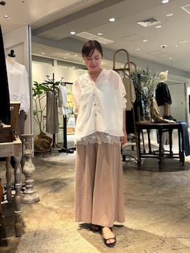 「BEARDSLEY（ビアズリー）のアイテム（パンツ）」を使った、BEARDSLEYさん（レディース・156cm）の春コーディネート