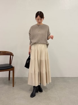 「BEARDSLEY（ビアズリー）の《ビアズリー》プリーツティアードスカート（スカート、ホワイト系）」を使った、BEARDSLEYさん（レディース・166cm）の夏コーディネート