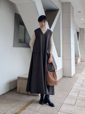 「BEARDSLEY（ビアズリー）の《ZOZO先行販売》ダンボールコクーンワンピース（ワンピース、ブラック系）」を使った、BEARDSLEYさん（レディース・158cm）の秋コーディネート