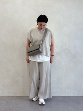 「BEARDSLEY（ビアズリー）のアイテム（パンツ）」を使った、BEARDSLEYさん（レディース・157cm）の春コーディネート