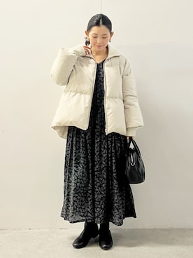 「アイテム（ダウンジャケット/コート）」を使った、BEARDSLEYさん（レディース・156cm）の夏コーディネート
