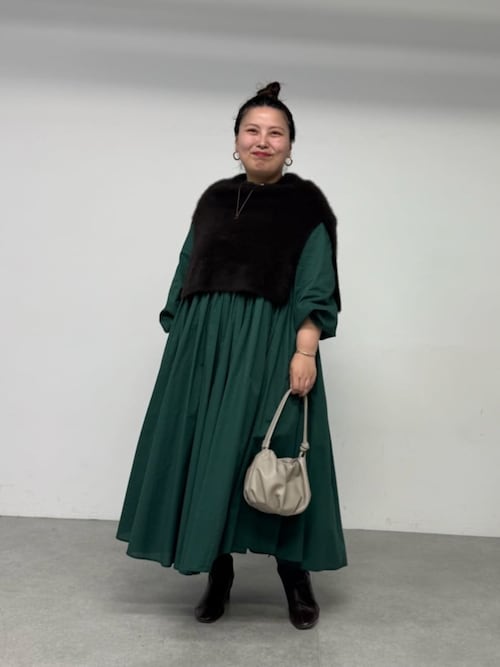【美品】BEARDSLEY ギャザーワンピース　ダークグリーン　1 ギャザーワンピース（ワンピース）｜BEARDSLEY（ビアズリー）の
