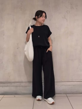 「BEARDSLEY（ビアズリー）のアイテム（パンツ）」を使った、BEARDSLEYさん（レディース・160cm）の春コーディネート