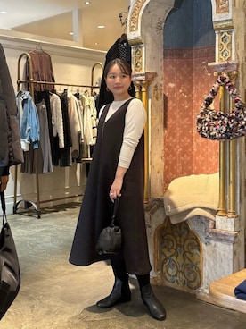 「アイテム（ジャンパースカート）」を使った、BEARDSLEYさん（レディース・156cm）の冬コーディネート