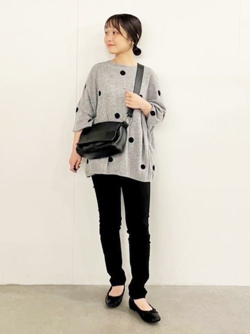 【極美品・未使用級】BEARDSLEY 2way レザーボディバッグ ブラック セール】レザーボディバッグ（ショルダーバッグ）｜BEARDSLEY