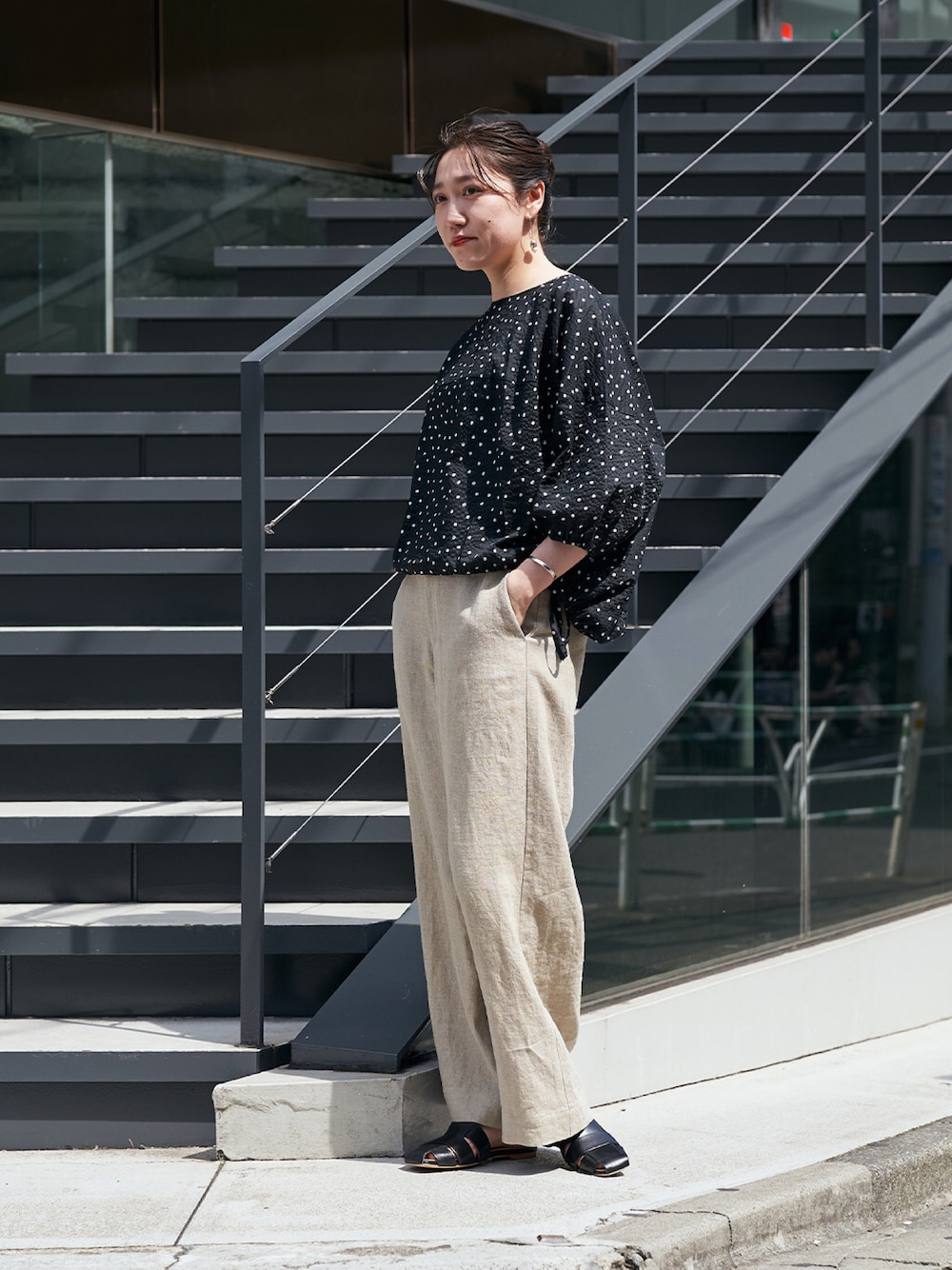BEARDSLEY（ビアズリー）の「リネンワイドパンツ（その他パンツ