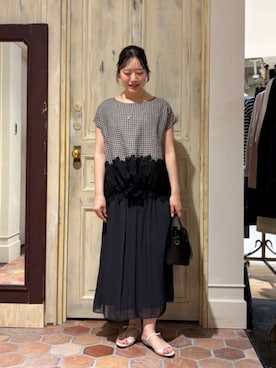 「BEARDSLEY（ビアズリー）のアイテム（パンツ）」を使った、BEARDSLEYさん（レディース・159cm）の春コーディネート