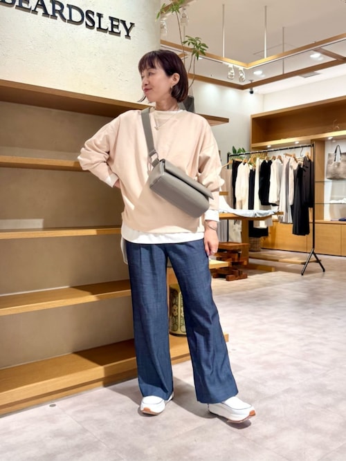tシャツ BA刺繍入りドルマントレーナー レディース BEARDSLEY tシャツ BA刺繍入りドルマントレーナー レディース