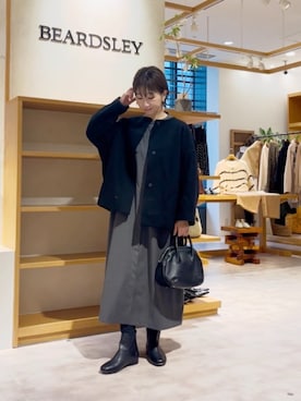 「アイテム（ノーカラーコート）」を使った、BEARDSLEYさん（レディース・157cm）の秋コーディネート
