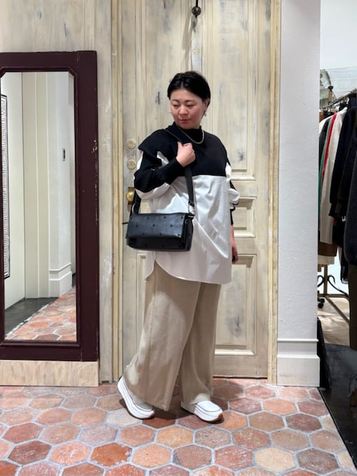 本革》ドットボディバッグ（ショルダーバッグ）｜BEARDSLEY