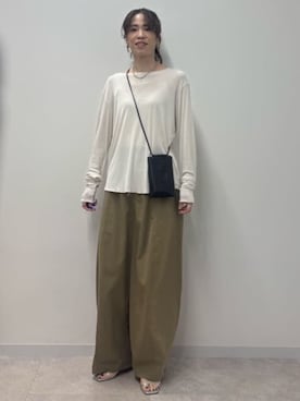 「LIVETART（リヴェタート）のアイテム」を使った、BEARDSLEYさん（レディース・160cm）の春コーディネート