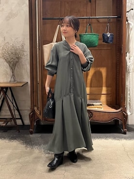 「BEARDSLEY（ビアズリー）の《WEB限定》カラーレスシャツワンピース（ワンピース、グリーン系）」を使った、BEARDSLEYさん（レディース・158cm）の秋コーディネート