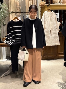 「アイテム（ノーカラーコート）」を使った、BEARDSLEYさん（レディース・149cm）の秋コーディネート
