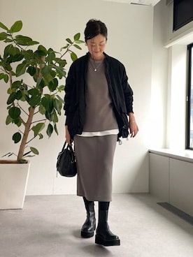 「アイテム（MA-1）」を使った、BEARDSLEYさん（レディース・166cm）の秋コーディネート