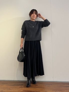 「LIVETART（リヴェタート）の《10/8(木)12:00予約開始予定》サーキュラスカート（スカート、ブラック系）」を使った、BEARDSLEYさん（レディース・158cm）の秋コーディネート