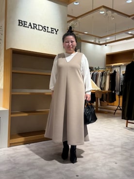 「アイテム（ジャンパースカート）」を使った、BEARDSLEYさん（レディース・158cm）の冬コーディネート