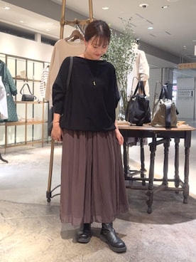 「BEARDSLEY（ビアズリー）の花瓶モチーフネックレス（ネックレス）」を使った、BEARDSLEYさん（レディース・152cm）の秋コーディネート