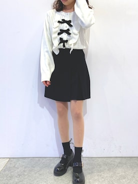 「titty＆Co. PETIT（ティティアンドコープティ）のアイテム（スカート）」を使った、Momoさん（レディース・148cm）の冬コーディネート