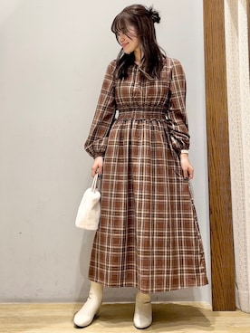 「earth music&ecology（アースミュージックアンドエコロジー）のアイテム（ワンピース/ドレス）」を使った、みぃーさん（レディース・153cm）の秋コーディネート