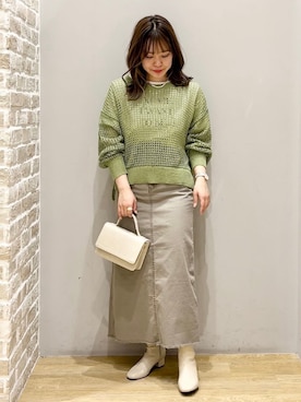 「アイテム（デニムスカート、グレー系）」を使った、みぃーさん（レディース・153cm）の春コーディネート